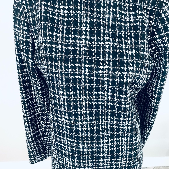 Black & White Tweed Coat - Fully Lined - Gorgeous Excellent Condition - Picture 12 of 16